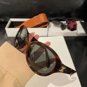 CELINE