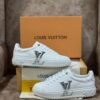 LOUSE VUITTON