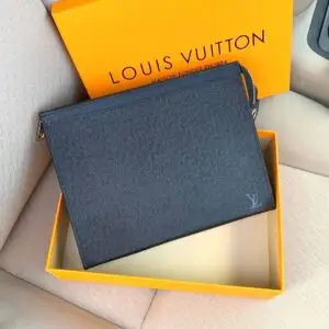 LOUSE VUITTON
