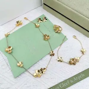 VAN CLEEF & ARPELS
