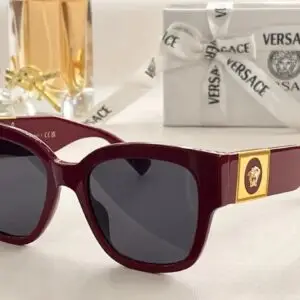 VERSACE