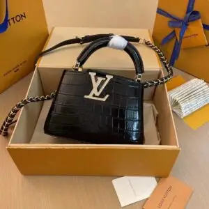 Design Capucines Mini Bag Crocodilien Brillant - Dubai Fashion LUX